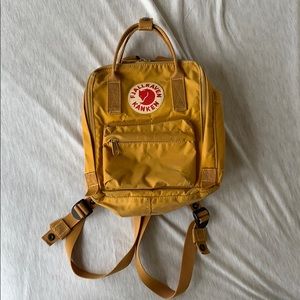 Fjallraven - Kanken Mini Classic Backpack